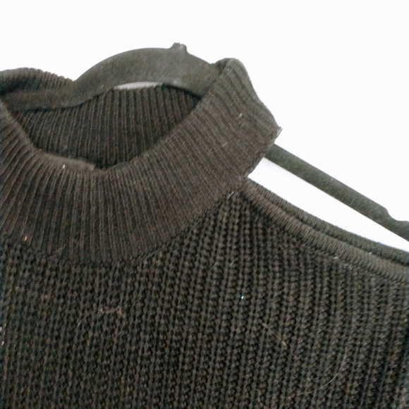 NWT ribbed off the shoulder mock sweater - Picture 3 of 7